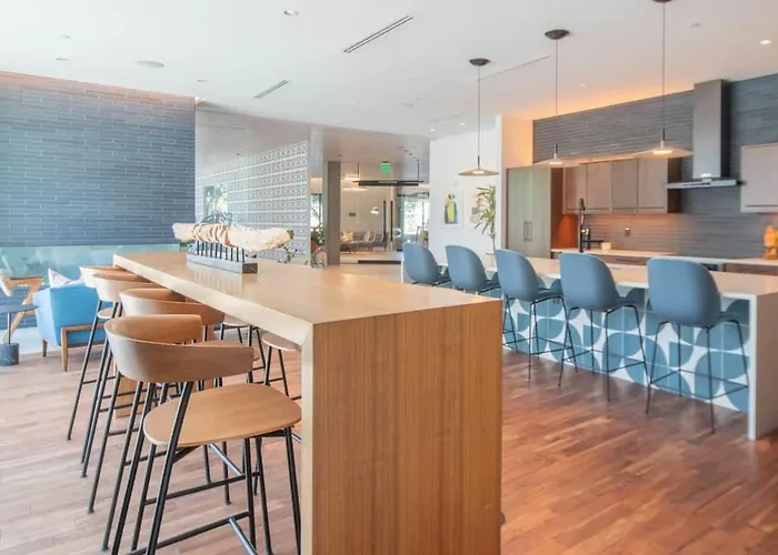 Chic 1bd - Pool, Gym, Parking, W-d - Sleeps 4 * Tempe