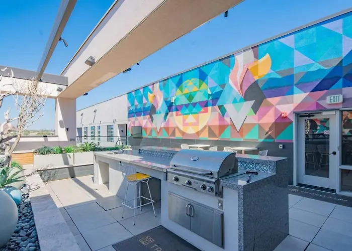Chic 1bd - Pool, Gym, Parking, W-d - Sleeps 4 * Tempe