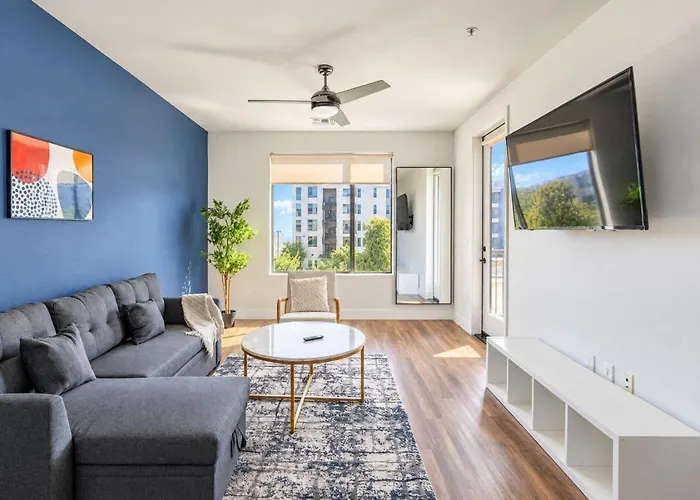 Apartment Chic 1bd - Pool, Gym, Parking, W-d - Sleeps 4 Tempe