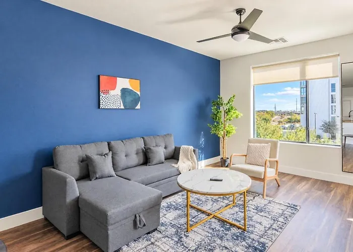 Apartment Chic 1bd - Pool, Gym, Parking, W-d - Sleeps 4